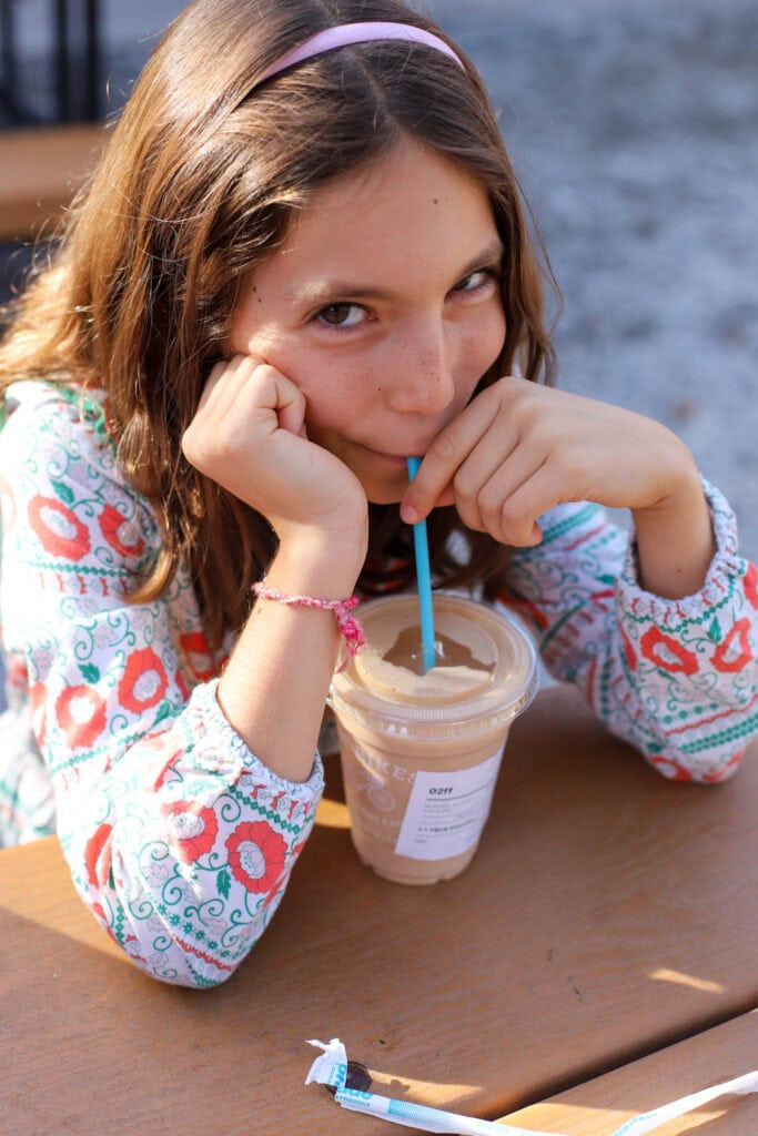 Kaitlyn drink Kaitlyn drink