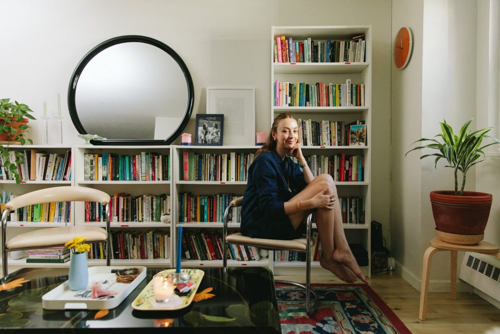 Erika Veurink’s Apartment Is Full of Thrifted Treasures