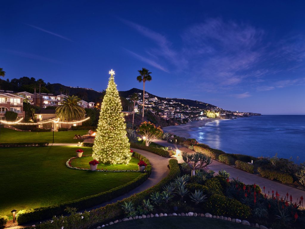 Fun & Festive Warm Weather Destinations That Bring The Spirit of Joy To The Holidays