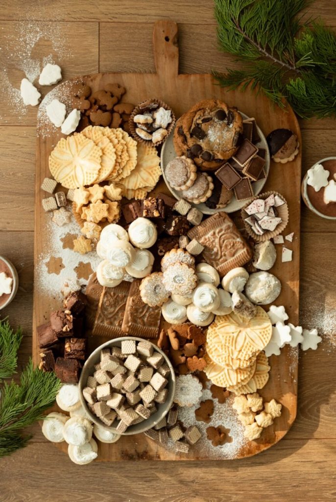 These 30 Holiday Desserts Belong at Your Next Gathering