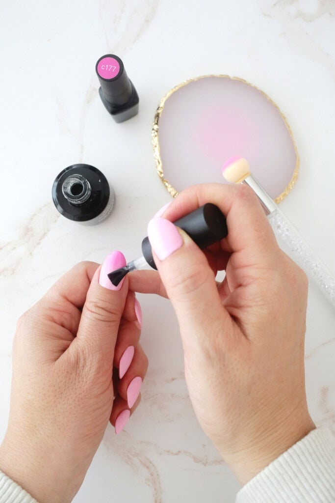 creating ombre gel nails